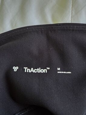 TNA Aritzia Ribbed Leggings Size M